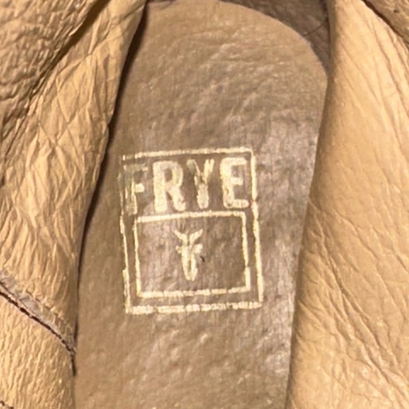 UEC FRYE Malorie Button Short Boot Women’s 8 Tan Vintage Leather Side Zip $358 - Picture 10 of 13